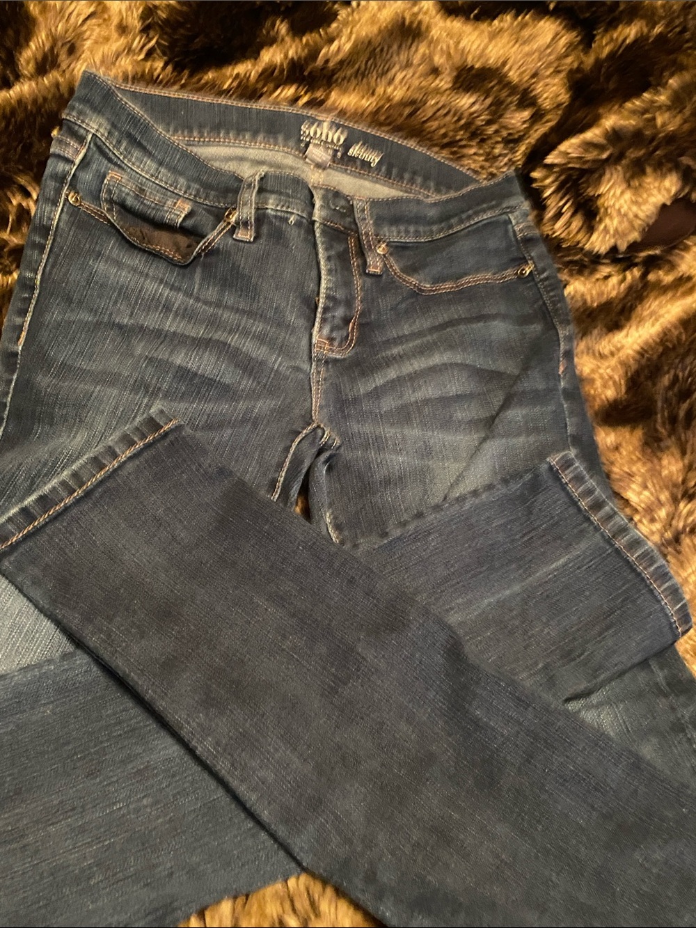 Soho Women's Skinny Jeans in Medium Blue Wash